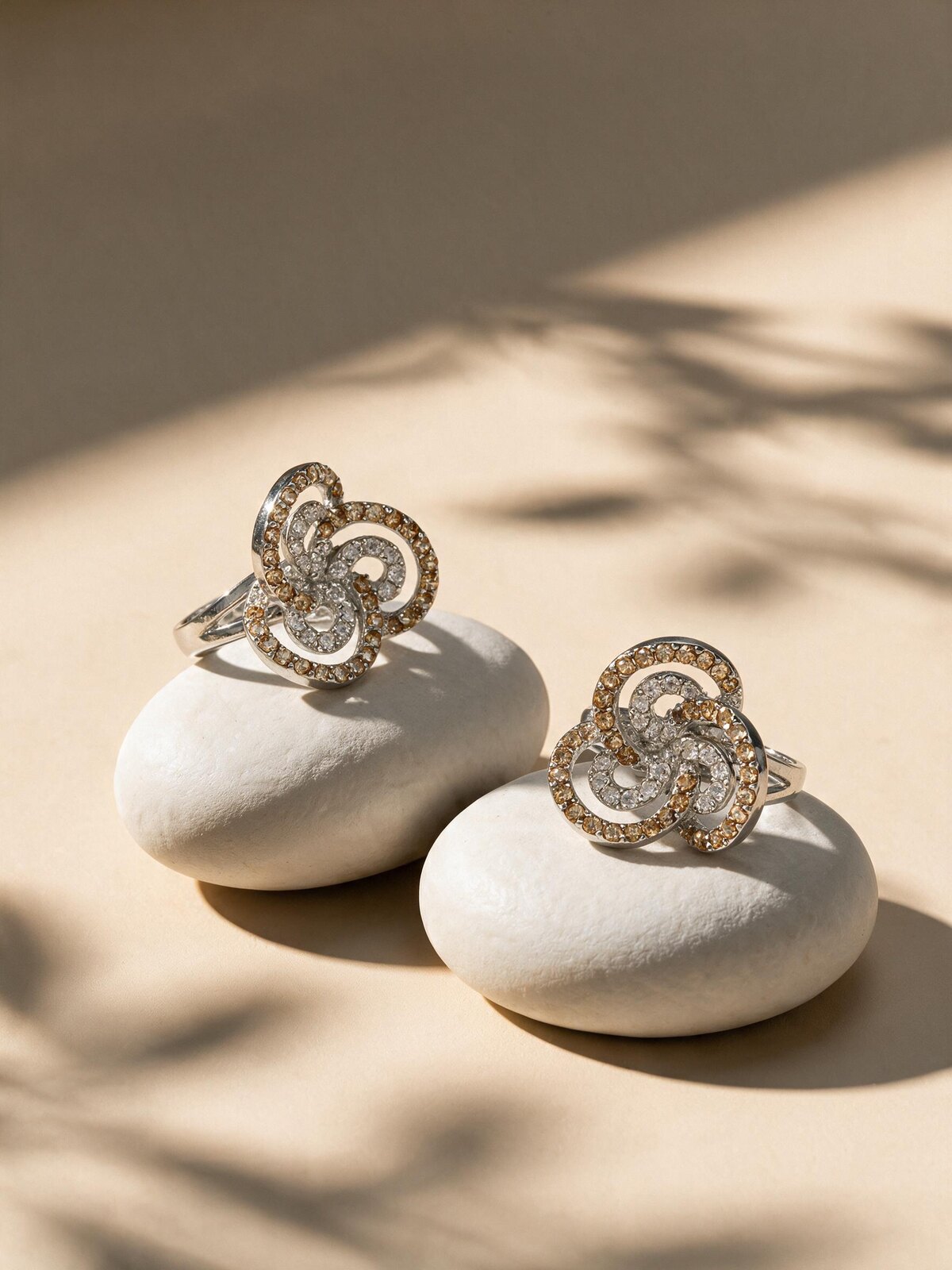 Champagne swirl ring, No. 025 — Romae